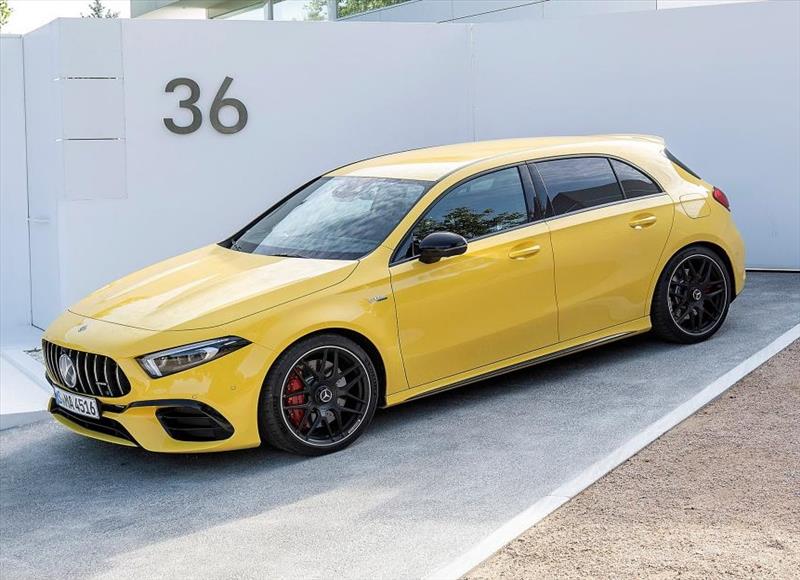 بررسی مرسدس AMG A45 S جدید