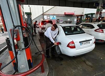 امکان صادرات روزانه 30 میلیون لیتر بنزین با اجرای طرح سهمیه بندی بنزین