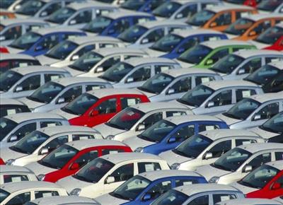 با سقوط نرخ دلار فروشندگان بازار خودرو افزایش یافت